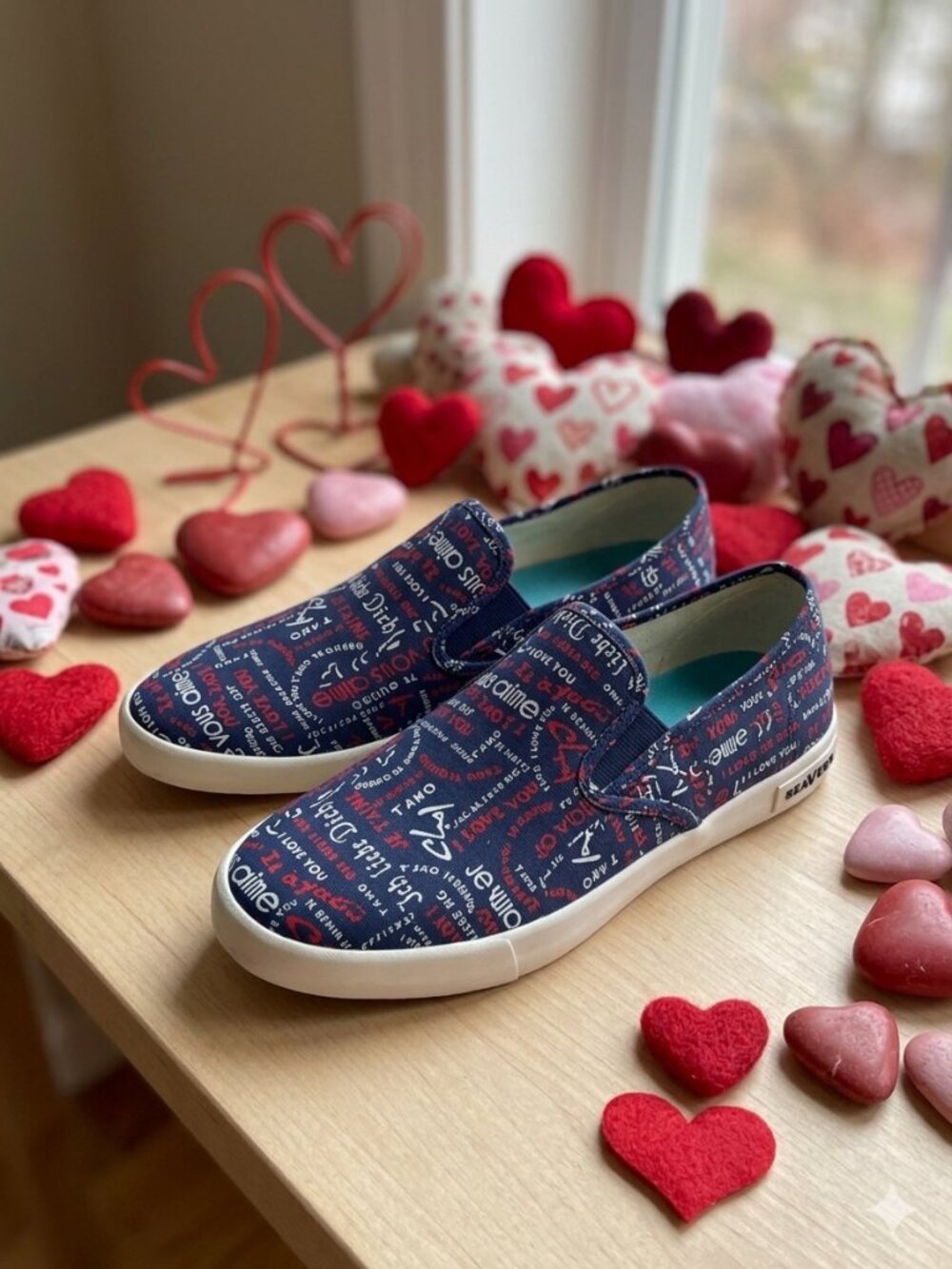 SeaVees x Trina Turk Baja Slip-On Te Amo I Love You Navy Red Sneakers Size 7